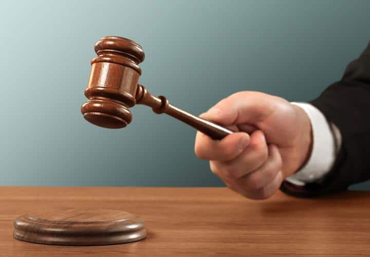 ورود قضات به عرصه وکالت